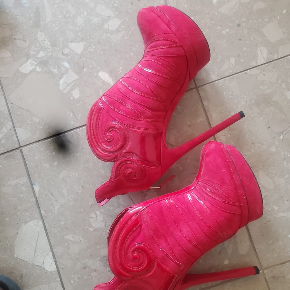 Brian Atwood platform booties size 40